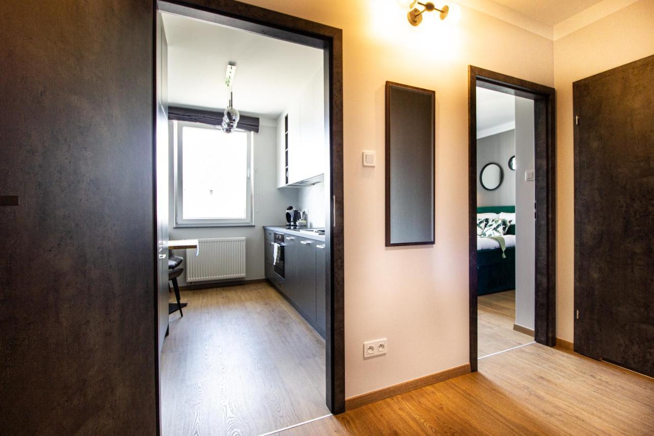 Patio Praga Metro Apartment วอร์ซอ ภายนอก รูปภาพ